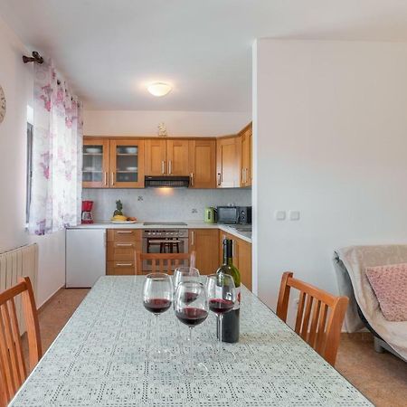 Apartments Prekalj Пореч Екстер'єр фото