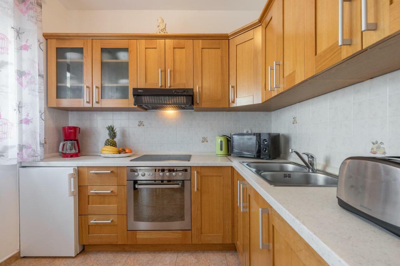 Apartments Prekalj Пореч Екстер'єр фото