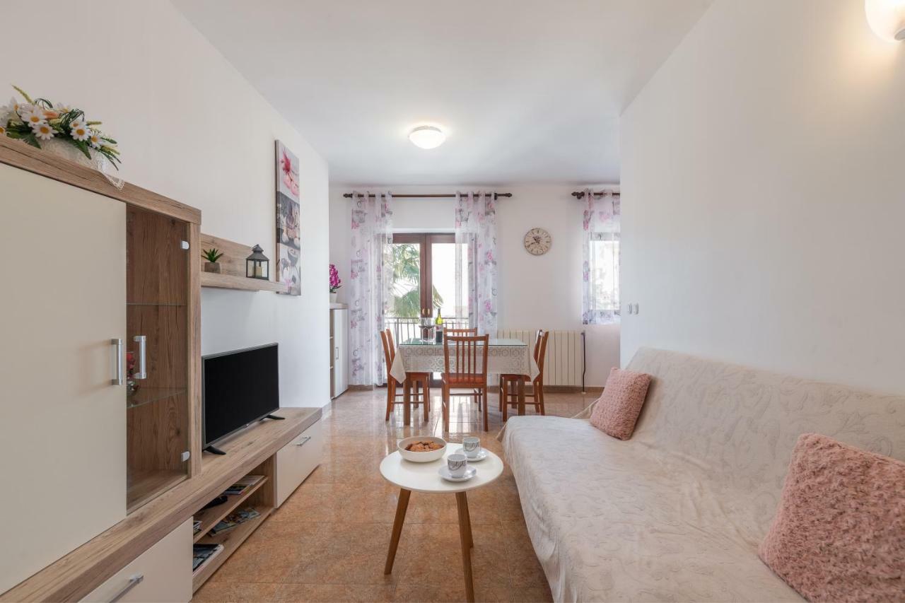 Apartments Prekalj Пореч Екстер'єр фото
