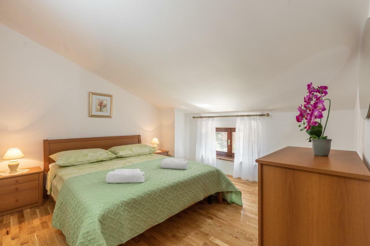 Apartments Prekalj Пореч Екстер'єр фото